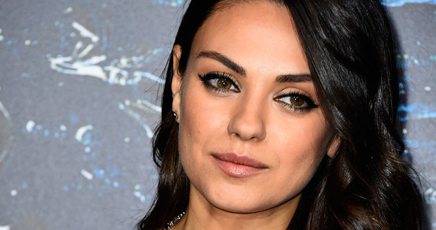 Mila Kunis martwi się o dzieci Tori Spelling /Frazer Harrison /Getty Images