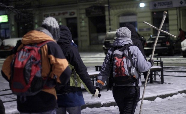 Milczenie, ciemność i wiele kilometrów do przejścia. Czym jest Ekstremalna Droga Krzyżowa?