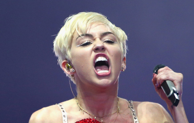 Miley Cryus /Simone Joyner /Getty Images