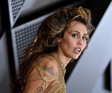 Miley Cyrus była bliska płaczu. To wspomnienie nigdy jej nie opuści