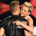 Miley Cyrus do Justina Biebera: Masz dużo forsy