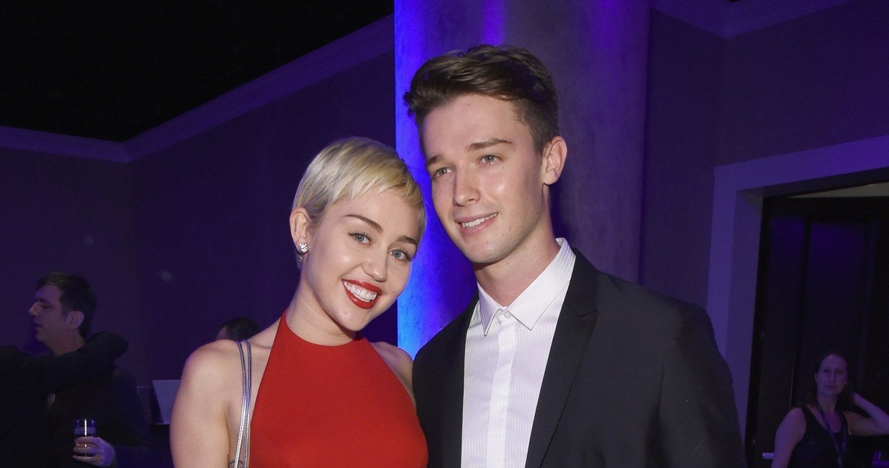 Miley Cyrus niedawno rozstała się z Patrickiem Schwarzeneggerem /Larry Busacca /Getty Images