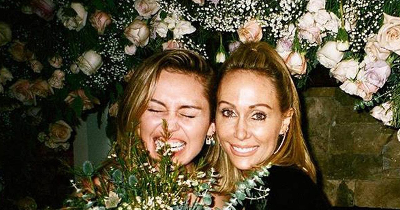 Miley Cyrus z mamą Tish Cyrus. /PLANET PHOTOS / Planet / Forum /Agencja FORUM