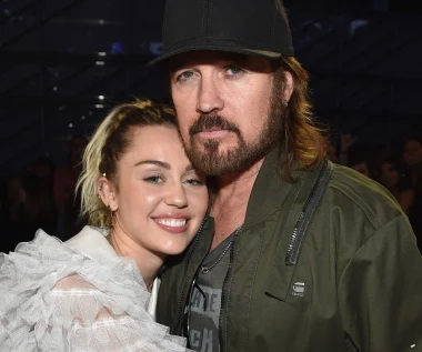 Miley Cyrus z wyjątkowym prezentem dla ojca. Do niedawna byli pokłóceni!