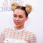 Miley Cyrus zakpiła z koleżanki po fachu! Fani oburzeni!