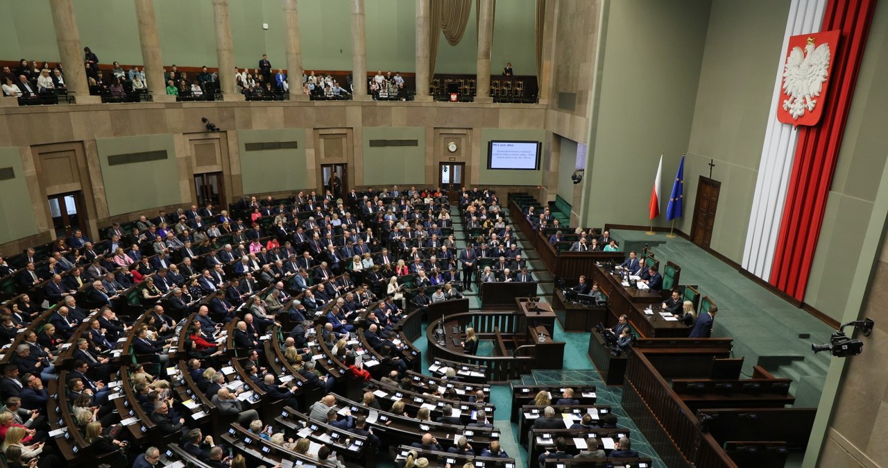 Miliardy na budownictwo społeczne. W Sejmie padła ważna deklaracja /Paweł Supernak /PAP