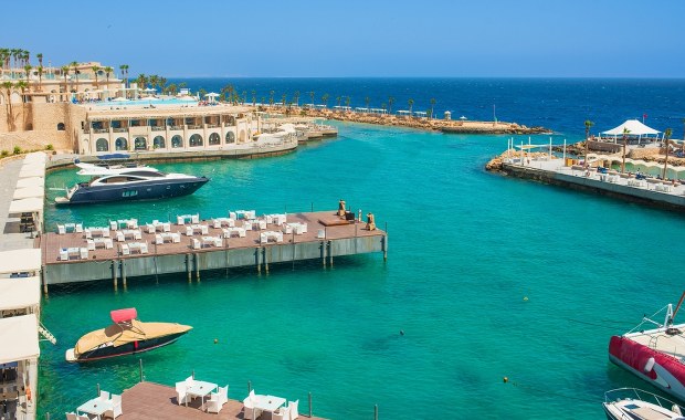 Miliardy na turystykę. W Egipcie powstanie luksusowe miasteczko