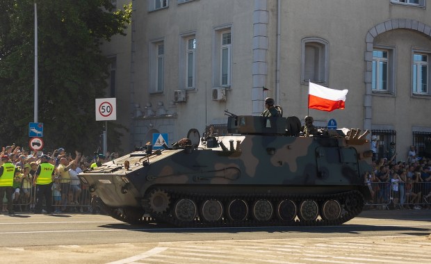 Miliardy złotych na zbrojenia w ramach pomocy NBP. Glapiński ogłasza