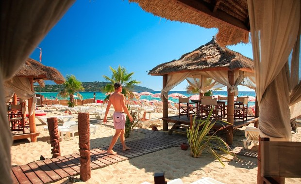 Milionerzy spoza strefy Schengen nie wylądują w Saint-Tropez