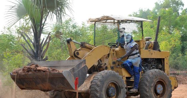 Milionowe straty grupy w Senegalu? /AFP