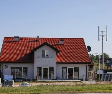 Miliony na przydomowe wiatraki. Rząd szykuje nowy program