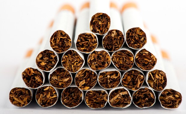 Miliony nielegalnych papierosów, 12 osób zatrzymanych. CBŚP rozbiło gang