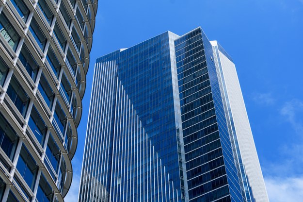 Millenium Tower w San Francisco /shutterstock /Shutterstock