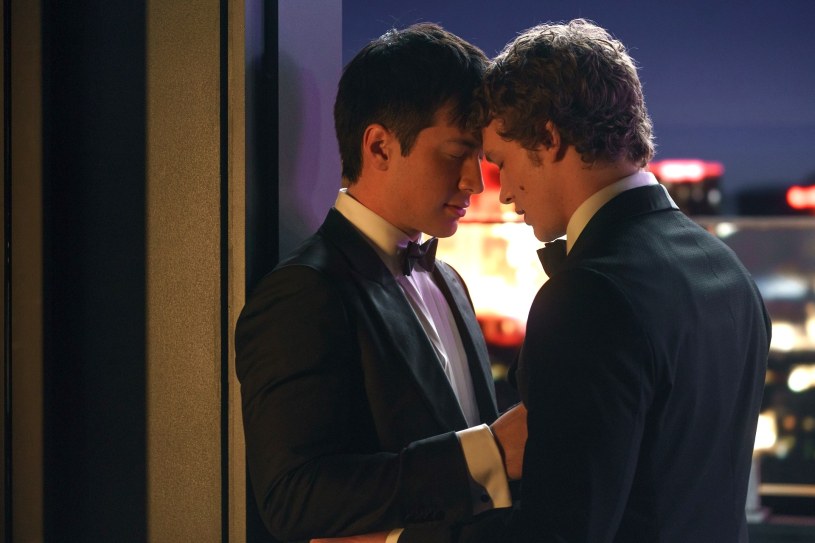 Miłość na lodzie i skandal w sieci. Gwiazdy serialu reagują na ataki