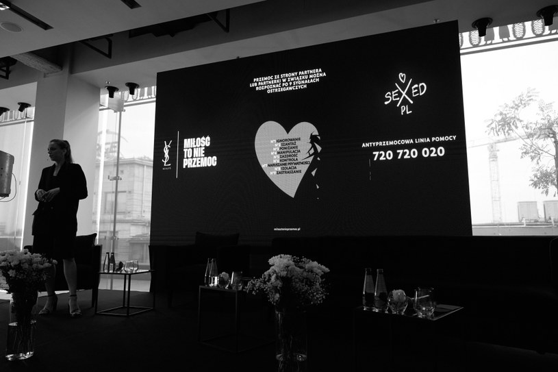"Miłość to nie przemoc" Yves Saint Laurent Beauty x Sexed.pl /materiały prasowe