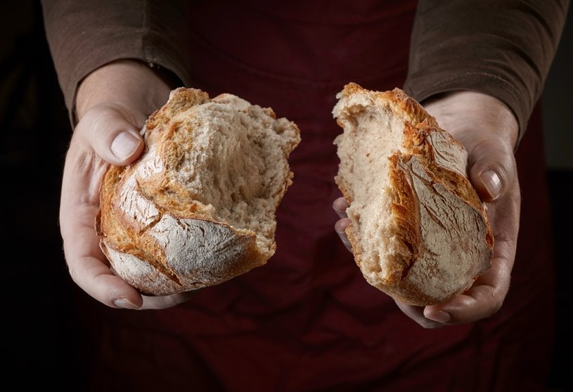 Miłośnicy wypiekania pieczywa, twierdzą, że bez glutenu nie może być dobrego chleba. Jednak smak jest kwestią przyzwyczajenia, a bezglutenowe pieczywo jest pożywne i zdrowe /123RF/PICSEL