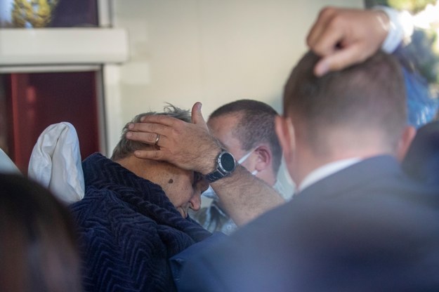 Milosz Zeman przyjmowany do szpitala /Martin Divisek /PAP/EPA