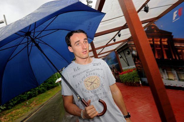 Mimo intensywnych treningów Kubica nie będzie gotów do jazdy w sezonie 2012 /AFP