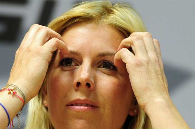 Mimo  starań lekarzy, Hiszpanka straciła prawe oko. /AFP