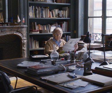 Mimo że "Miłość" odniosła międzynarodowy sukces i zdobyła Oscara, Trintignant stanowczo oświadczył, że to jego ostania rola, ukłon w stronę geniusza, jakim jest Haneke. W 2017 roku austriacki reżyser po raz kolejny zdołał przywołać aktora z filmowej emerytury, dzięki czemu ponownie możemy podziwiać ten aktorsko-reżyserski duet - w "Happy End". "To prawdziwy zaszczyt móc znów pracować z Michaelem" - mówił Jean-Louis Trintignant na pytanie, co skłoniło go, by znów zagrać właśnie u Hanekego. 

"Kocham go. To naprawdę dobry aktor, który swoją grą potrafi oddać najbardziej
skomplikowane niuanse. Największą przyjemnością w robieniu filmów jest dla mnie praca z aktorami, a im lepszy aktor tym większa ta przyjemność" - komplementował Trintignantna Haneke.

Czy to ich ostatnia współpraca?