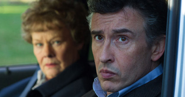 Mimo że tytułową rolę gra Judi Dench, to Steve Coogan pozostaje spiritus movens filmu Frearsa. /materiały dystrybutora