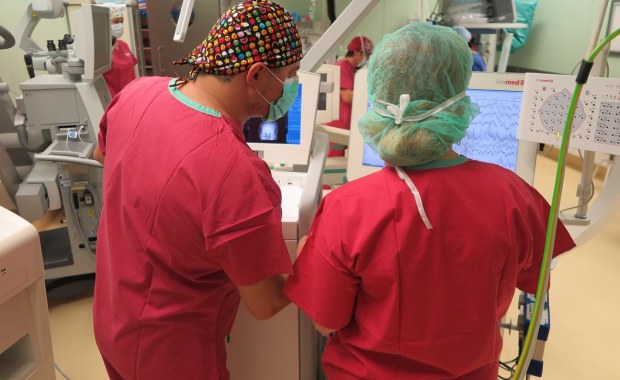 Min. Andrzej Dera o pomyśle szefa resortu zdrowia: Publiczne szpitale powinny leczyć za darmo 