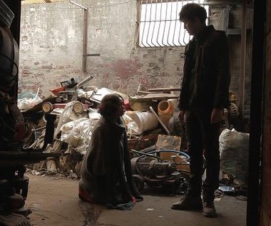 Min-soo Joo i Jeong-jin Lee w scenie z filmu "Pieta"