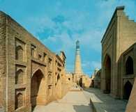 Minaret Islam Chodja, Chiva /Encyklopedia Internautica