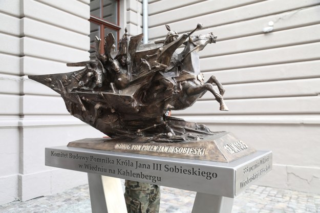 Miniatura monumentu Jana III Sobieskiego autorstwa Czesława Dźwigaja, który miał stanąć  na podwiedeńskim wzgórzu Kahlenberg /Jan Graczyński /PAP