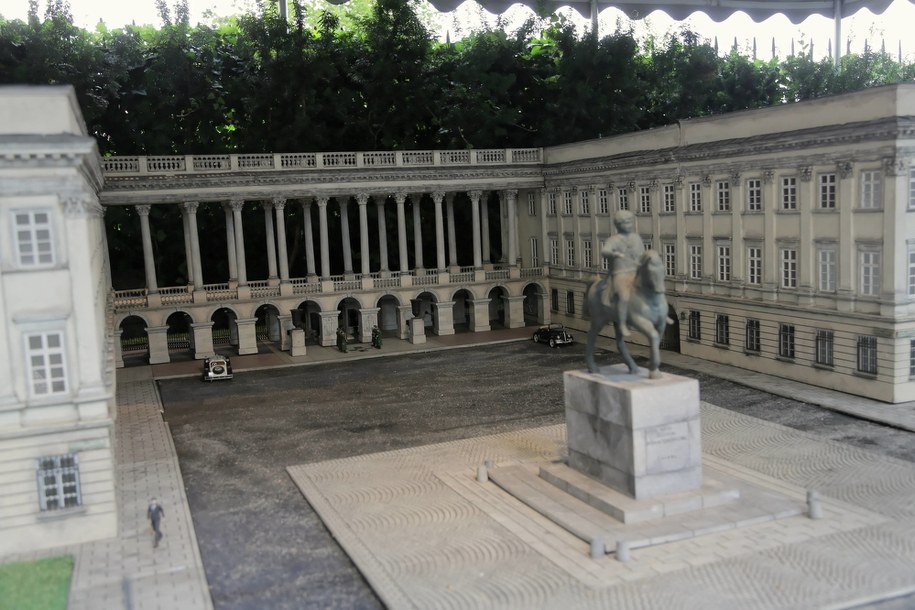 Miniatura Pałacu Saskiego /Wojciech Olkusnik  /PAP