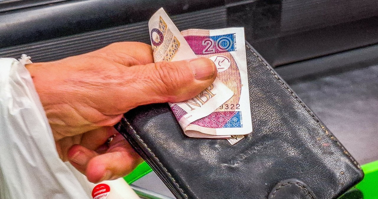 Minimalna emerytura brutto wzrośnie do 1 970,98 zł. /Piotr Kamionka /Reporter
