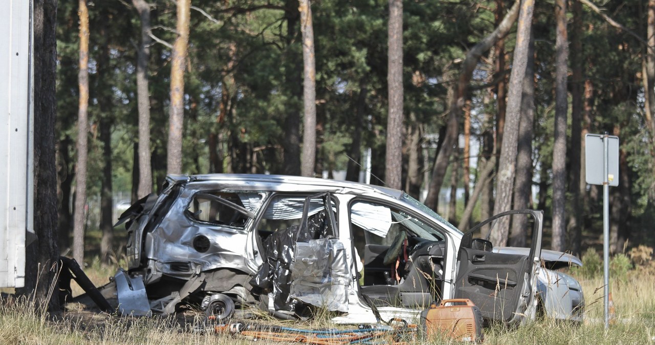 Miniony rok był tragiczny na polskich drogach /Piotr Jędzura /Reporter