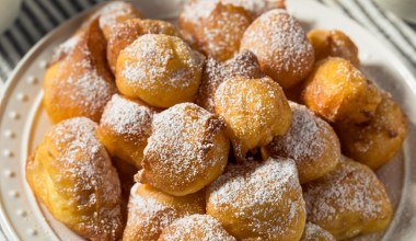 Minipączki robię z owocowym dodatkiem. Zawsze z podwójnej porcji, bo rodzina uwielbia 