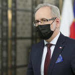 Minister Adam Niedzielski o wzroście zakażeń oraz czwartej i piątej dawce szczepionki