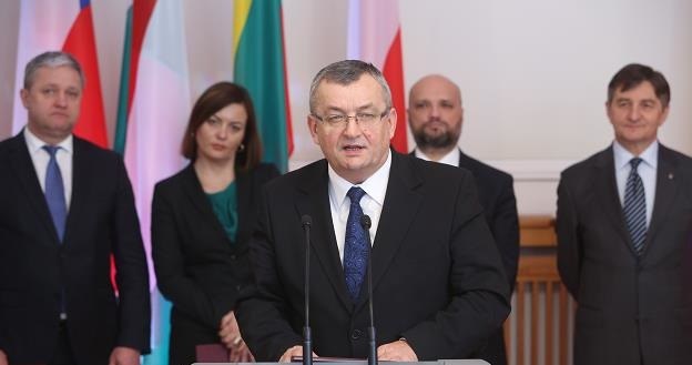 Minister Adamczyk /PAP