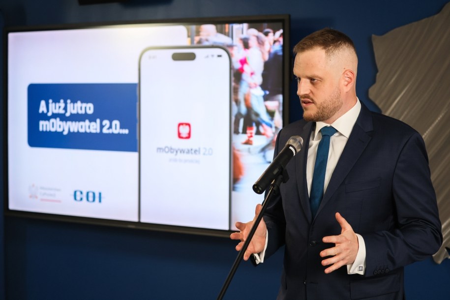 Minister cyfryzacji Janusz Cieszyński na konferencji dot. mObywatela 2.0 /Leszek Szymański /PAP