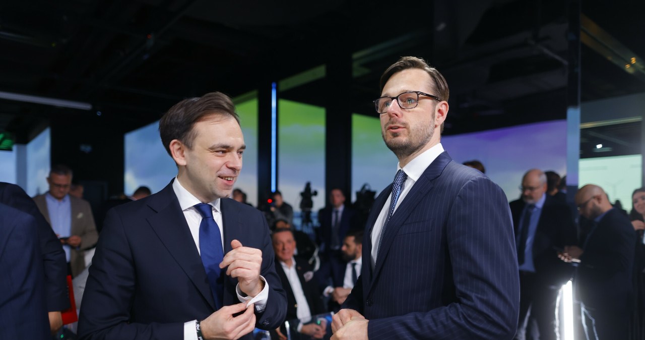 Minister finansów Andrzej Domański oraz minister aktywów państwowych Jakub Jaworowski ogłosili zmiany w podatku miedziowym /Filip Naumienko /Reporter