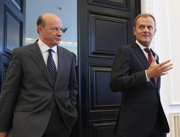 Minister finansów Jacek Rostowski (L) i premier Donald Tusk (P) /PAP
