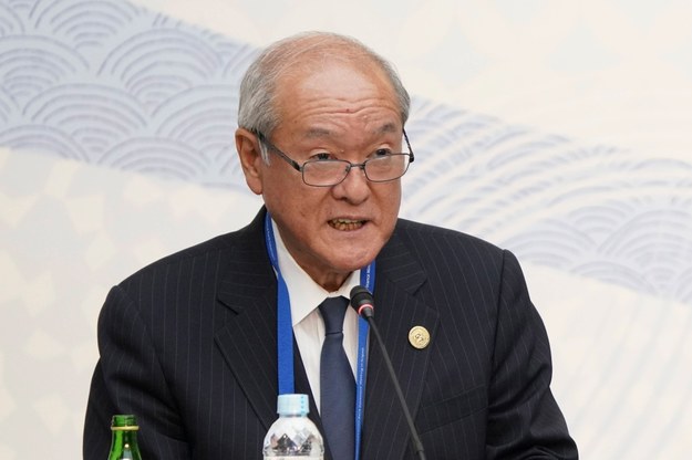 Minister finansów Japonii Shunichi Suzuki /KAZUHIRO NOGI / POOL /PAP/EPA