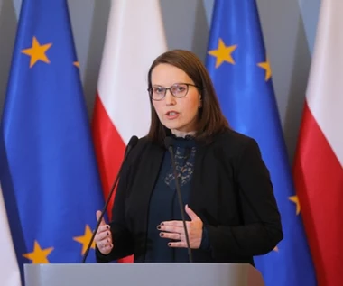 Minister finansów o nowych wydatkach w 2023 r. "Będziemy się przyglądać"