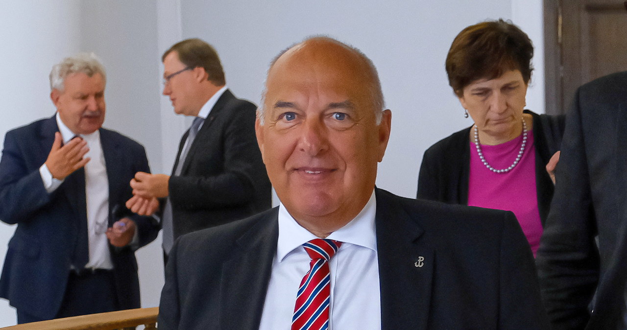 Minister finansów Tadeusz Kościński w Senacie /PAP
