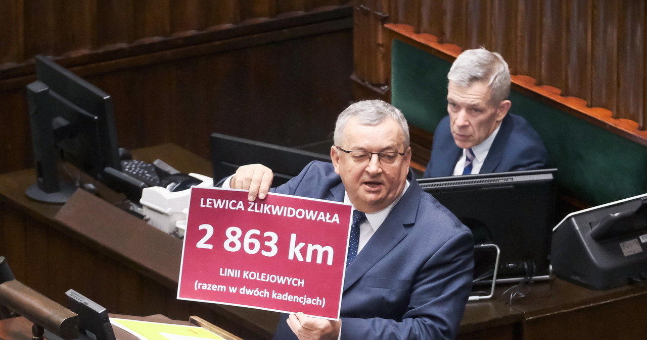 Minister infrastruktury Andrzej Adamczyk /Mateusz Marek /PAP