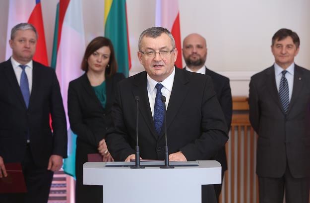 Minister infrastruktury i budownictwa Andrzej Adamczyk /PAP