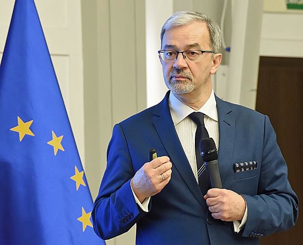 Minister inwestycji i rozwoju Jerzy Kwieciński /PAP