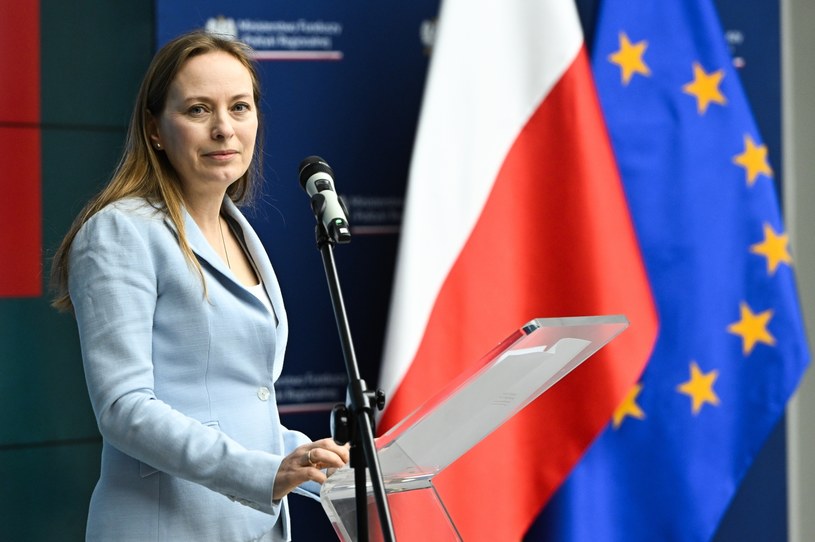 Minister Katarzyna Pełczyńska-Nałęcz wskazała, kiedy można spodziewać się kolejnych wypłat z KPO /Radek Pietruszka /PAP