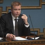 Minister obrony Finlandii bierze urlop ojcowski. "Dzieci są małe tylko przez chwilę"