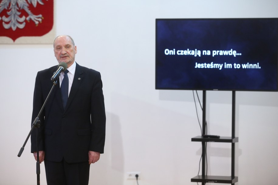 Minister obrony narodowej Antoni Macierewicz /Rafał Guz /PAP