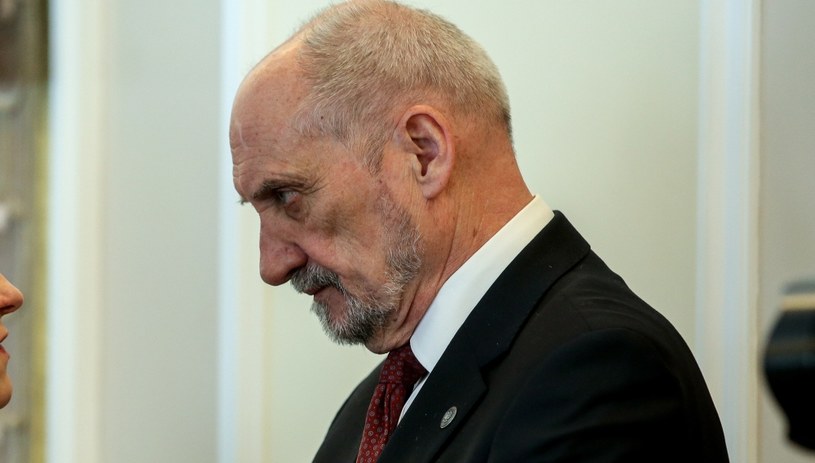 Minister obrony narodowej Antoni Macierewicz /Rafał Guz /PAP