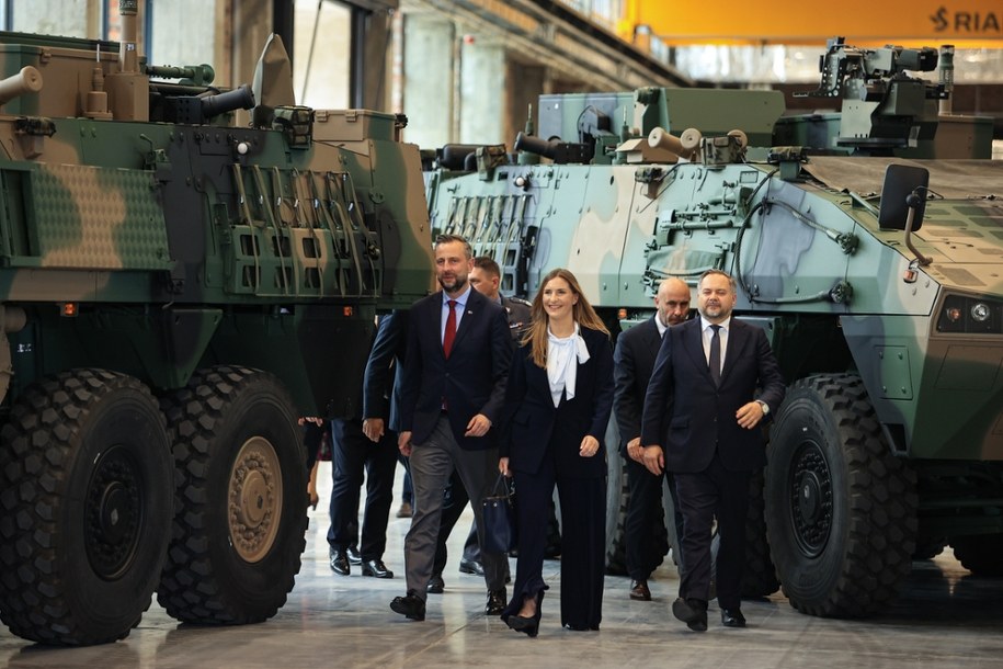 Minister obrony narodowej, wicepremier Władysław Kosiniak-Kamysz w w Zakładach Rosomak S.A. w Siemianowicach Śląskich, 30 maja 2026 roku /PAP
