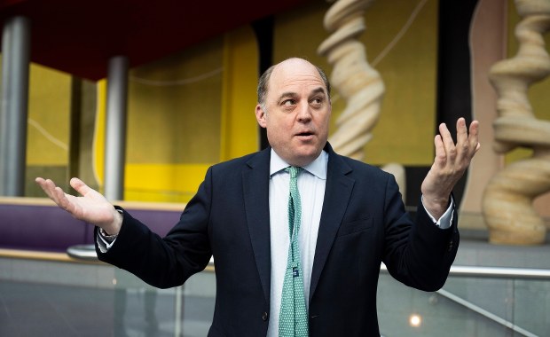 Minister obrony Wallace potwierdził. Odejdzie ze stanowiska